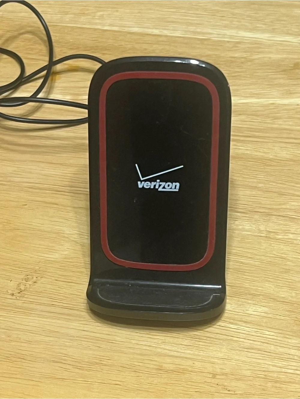 Verizon Wireless Black & Red Charging Stand
